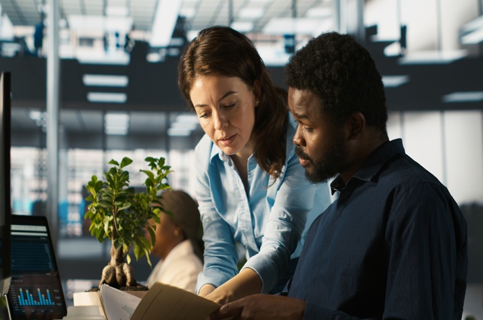 Can a Non-UK Resident Start a UK Company? 